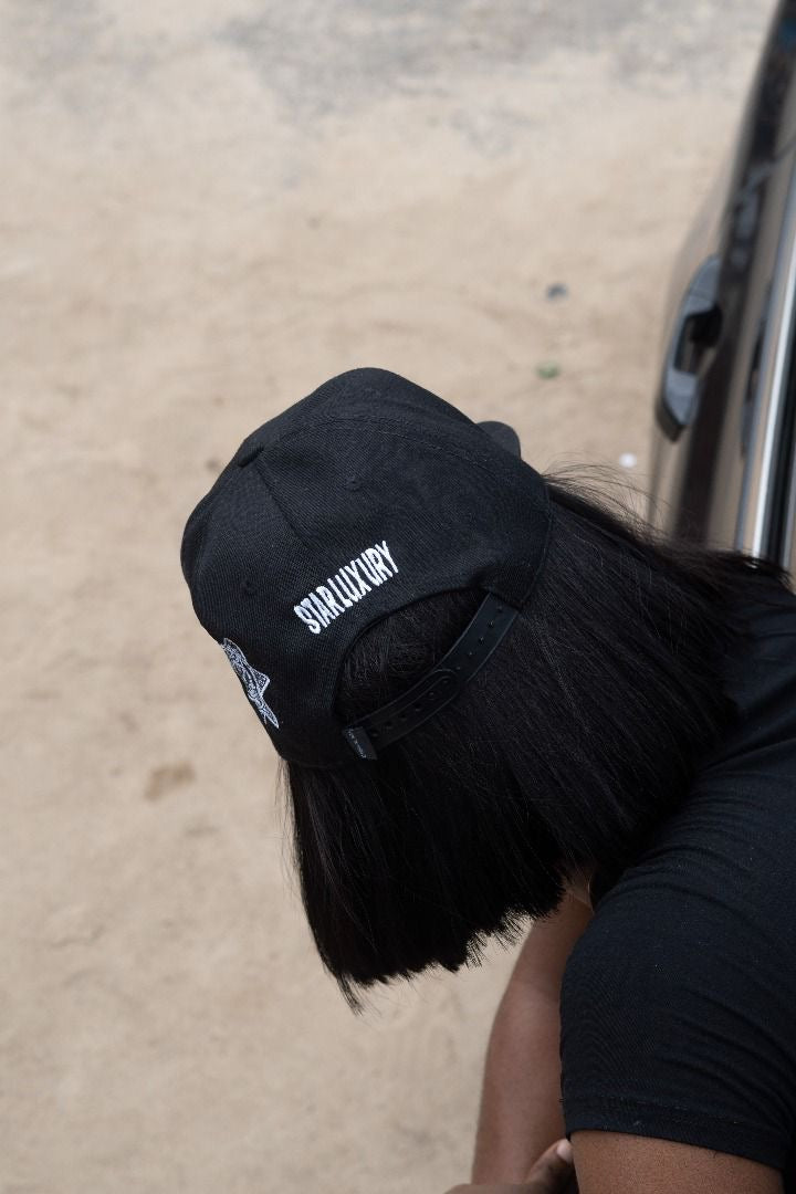 STAR LUXURY SNAP BACK (BLACK)